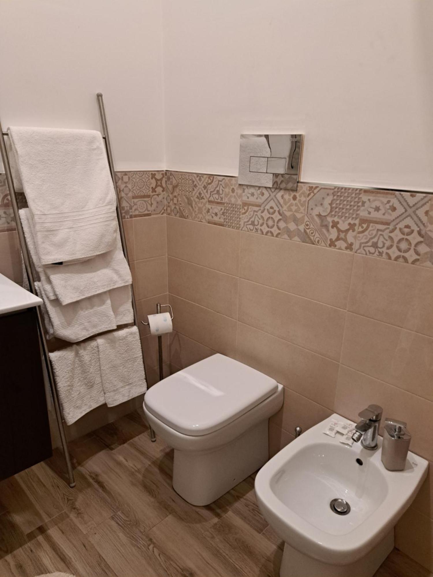 Immacolatella Guest House Palermo Esterno foto
